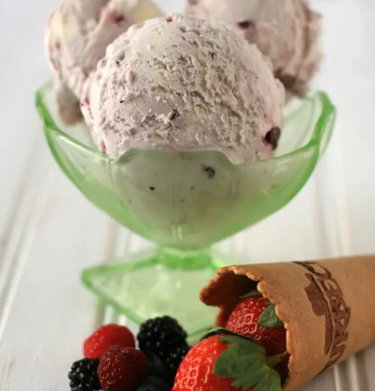 Purbeck Berries & Clotted Cream